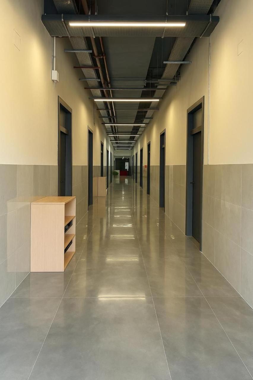 The Metrostay At Railway Station Hostel *