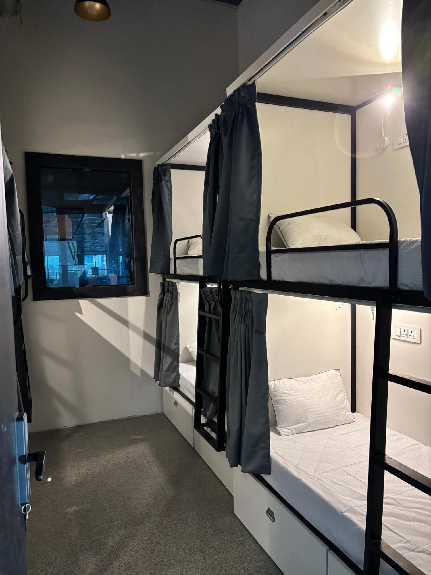 Hostel The Metrostay At Railway Station *